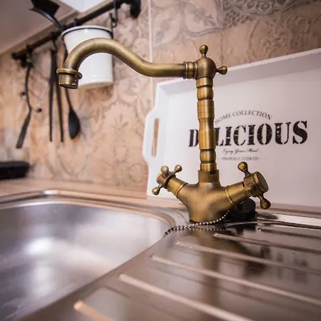 Izabella Vintage Style Apartment Budapest
