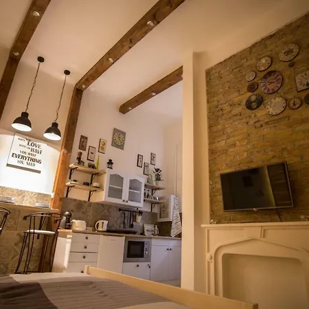 Izabella Vintage Style Apartment Budapest