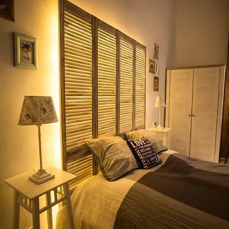 Apartment Izabella Vintage Style